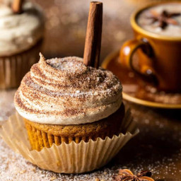 Vanilla Chai Pumpkin Latte Cupcakes with Cinnamon Brown Sugar Frosting