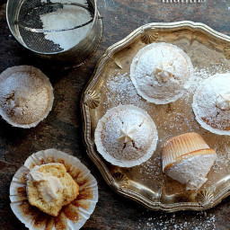 Vanilla Cream Filled Muffins