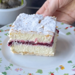 Vanilla Custard Cake with Berry Filling