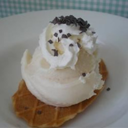 vanilla-ice-cream-v-1718576.jpg