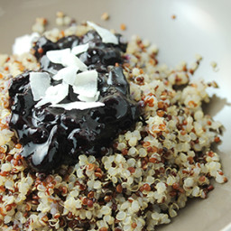 Vanilla Quinoa and Roasted Blueberry Breakfast Bowl