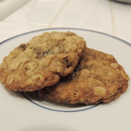 vanishing-oatmeal-raisin-cookies-16.jpg
