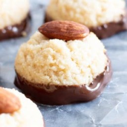 Vegan Almond Joy Coconut Macaroons Recipe – Gluten Free, Paleo, 6 Ingredien