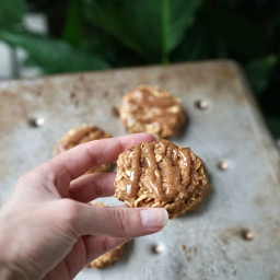 Vegan Apple Almond Baked Oatmeal Bites