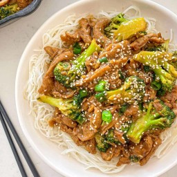 Vegan Beef and Broccoli [with Soy Curls]