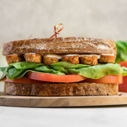Vegan BLT Sandwiches with Smoky Tempeh "Bacon"