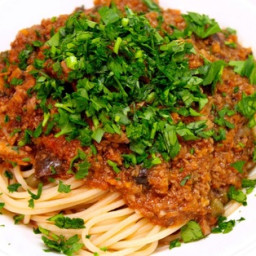 Vegan Bolognese with Mushrooms and Walnuts
