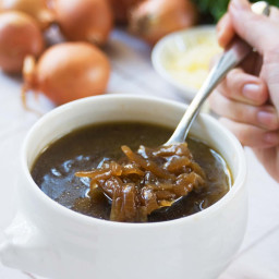 Vegan Caramelised Onion Soup