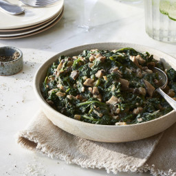 vegan-creamed-spinach-with-shiitakes-2114240.jpg