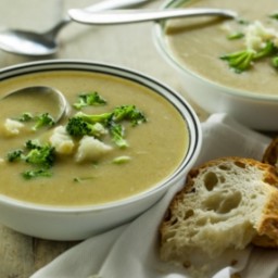 Vegan Creamy Broccoli Cauliflower Soup