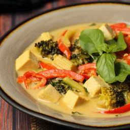 Vegan Green Curry, Creamy and Spicy!