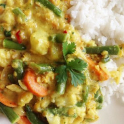 Vegan Indian Curry with Cauliflower and Lentils Recipe