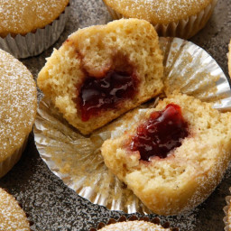 Vegan Jelly-Filled Muffins