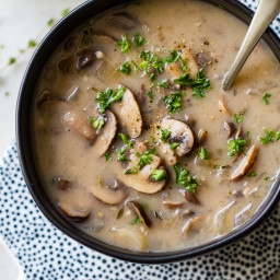 Vegan Mushroom Soup (Creamy & Delicious)