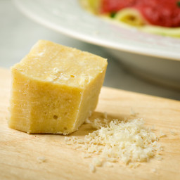 vegan-parmesan-cheese-1633915.jpg