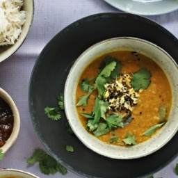 Vegan red lentil, ginger and coconut curry