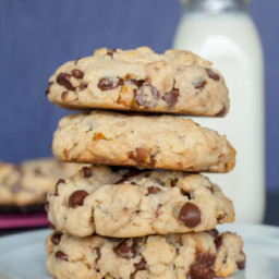 Vegan Salted Chocolate Chip and Walnut Cookies