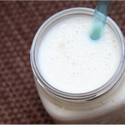 vegan-vanilla-milkshake-smoothie-1248340.jpg