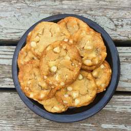 vegan-white-chocolate-macadamia-nut-cookie-recipe-2785888.jpg