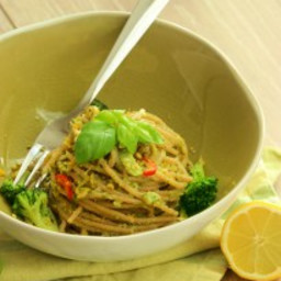 Vegan Whole Wheat Spaghetti with Broccoli Pesto Sauce