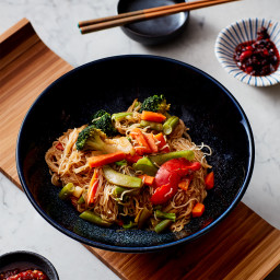 Vegetable Lo Mein with Rice Vermicelli