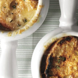 Vegetarian French Onion Soup with Mushrooms