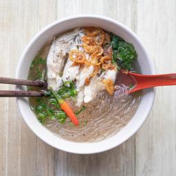 Vietnamese Chicken Soup with Glass Noodles (Miến Gà)