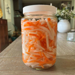 Vietnamese Daikon and Carrot Pickle Recipe (Do Chua)