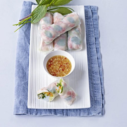 Vietnamese prawn summer rolls