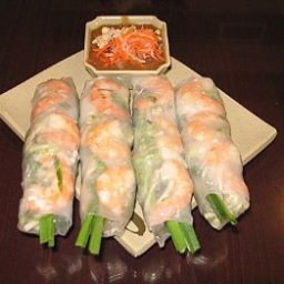 vietnamese-shrimp-spring-rolls-2.jpg