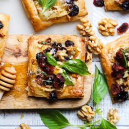 Walnut and Brie Puff Pastry Bites