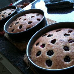warm-almond-blackberry-cakes-4.jpg