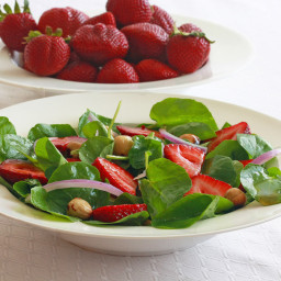 Watercress Salad with Strawberries and Hazelnuts