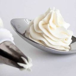 Whipped Cream Cream Cheese Frosting
