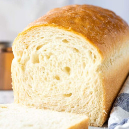 White Bread {So soft and easy to make!}