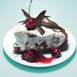 white-chocolate-cherry-mousse-pie-1551349.jpg