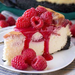 white-chocolate-raspberry-cheesecake-1725188.jpg