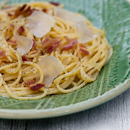 White Wine Spaghetti with Bacon and Parmesan