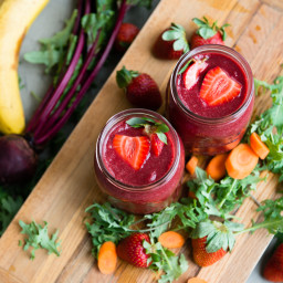 Whole 30 Green Smoothie: Carrot Beet Berry