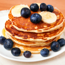 Whole-Grain Banana Blueberry Pancakes 