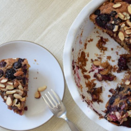 whole grain mixed berry buckle recipe (gluten and dairy-free versions, too!