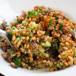 Whole-Grain Spelt Salad With Leeks and Marinated Mushrooms Recipe