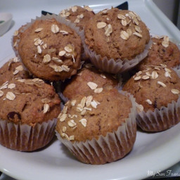Whole Wheat Banana Muffins with Walnuts and Chocolate Chips