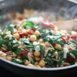 Whole Wheat Orzo with Spinach, Chickpea and Lemon
