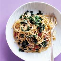 Whole-Wheat Pasta with Kale and Fontina