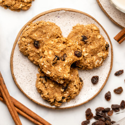 Wholesome Cinnamon Raisin Oatmeal Cookies | Vegan