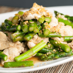 Wok-Seared Chicken with Asparagus and Cashews