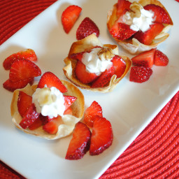 Wonton Cups Filled with Strawberries and Cream