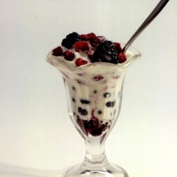 yoghurt-and-fruit-parfait.jpg