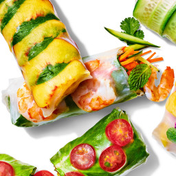 You Won't Guess What's In this Shrimp & Herbs Summer Roll